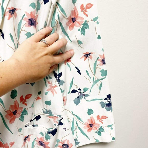 TONI GARMENT Vintage Spring Floral Long Line One Button Blazer White Pin… - Picture 9 of 16